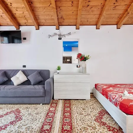 Jolly Private With Bathroom דירה