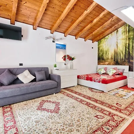 דירה Jolly Private With Bathroom מרגרה